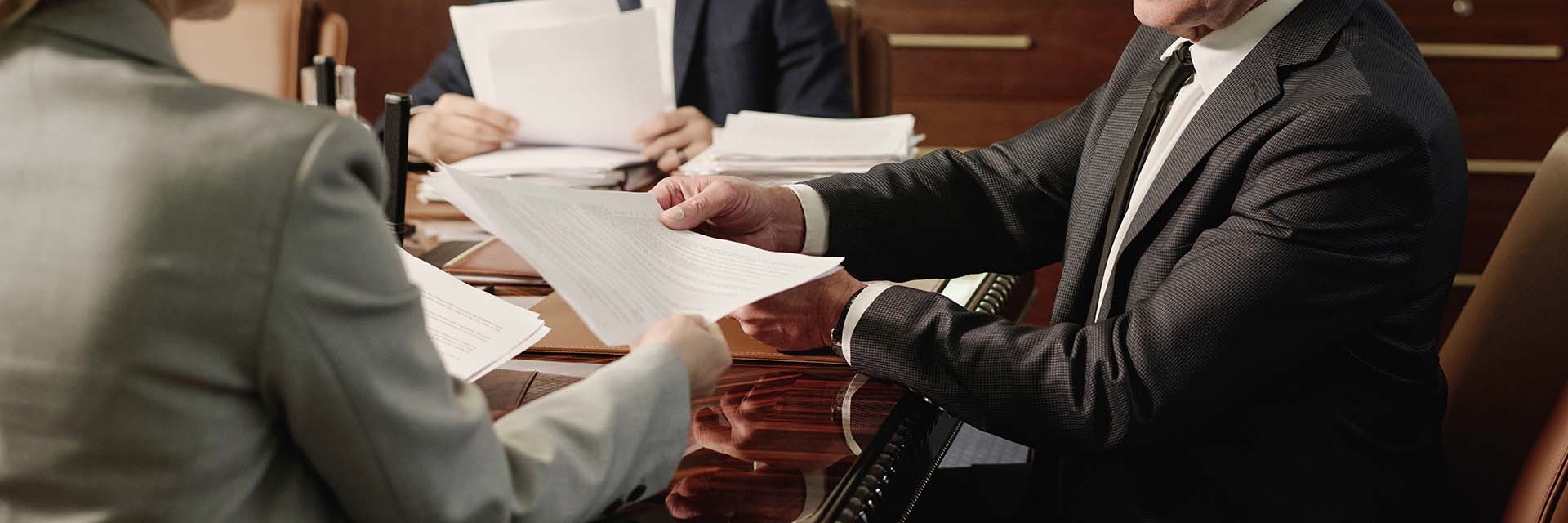 How a Crane Accident Lawyer Can Help​